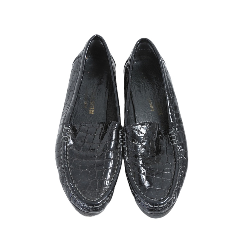 Rene Mancini Blk Patent Leather Gold Buckle Low Heel Shoe Size 37 Made in Italy